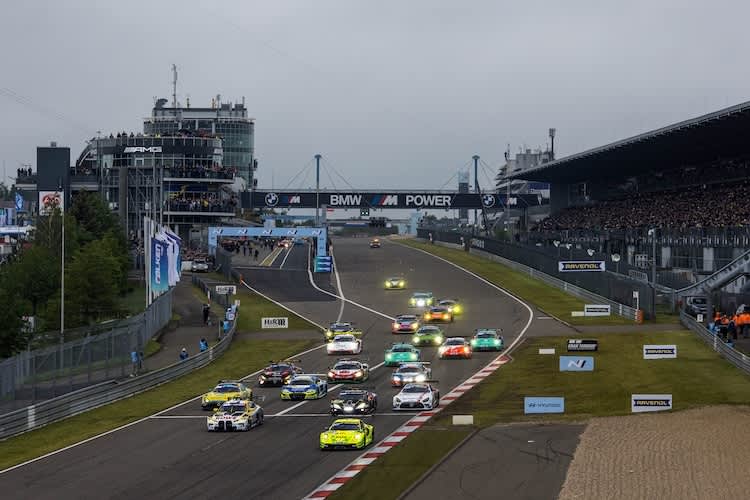 Das 24h-Rennen auf dem Nürburgring läuft erneut in voller Länge bei Nitro im Free-TV
