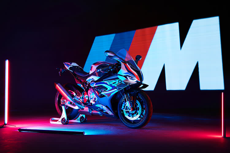 BMW hat eben erst die M1000RR präsentiert