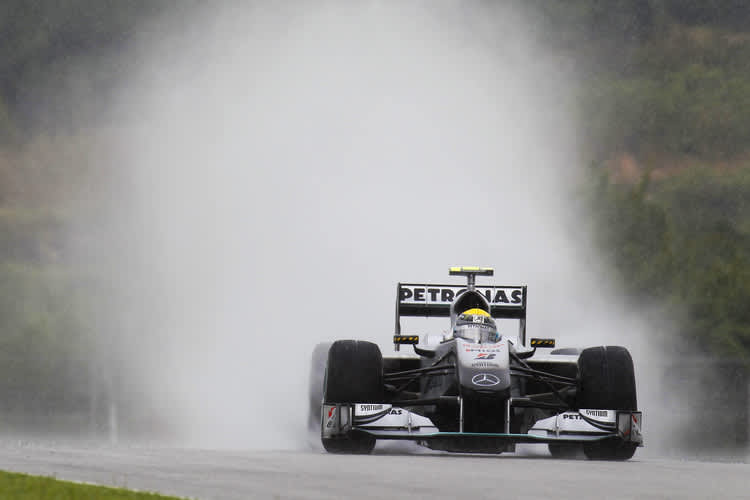 Nico Rosberg, der zweitschnellste Schwimmer