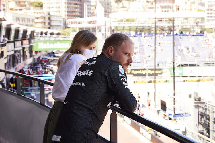 Valtteri Bottas mit seiner Freundin Tiffany
