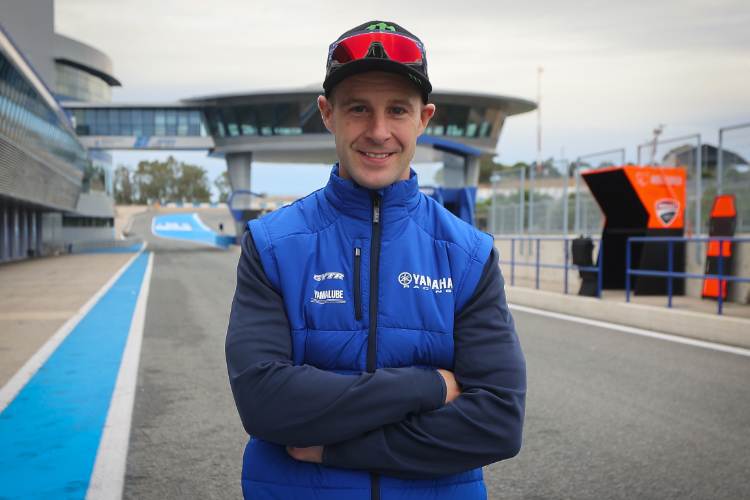 Jonathan Rea meint: Blau steht ihm gut