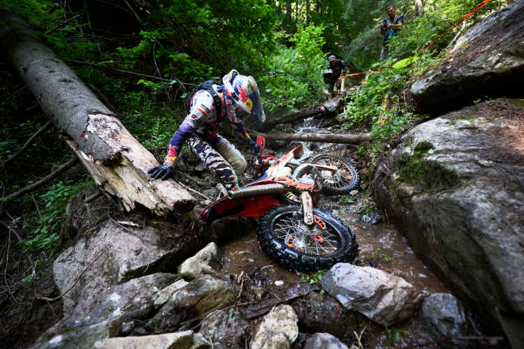 Manuel Lettenbichler fordert: «Nicht nur neben dem Bike stehen und schieben»
