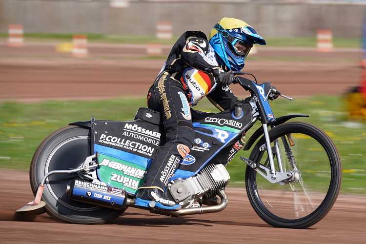 Mark Riss führt die Landshuter an