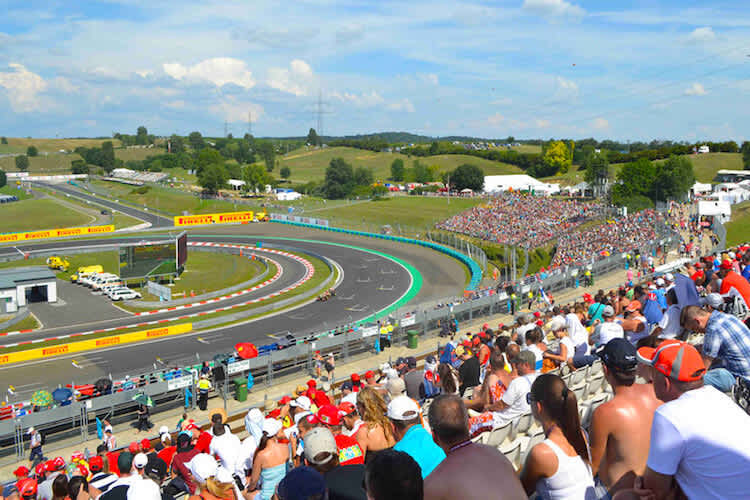 Es ist heiss in Ungarn, die Zuschauer freut’s