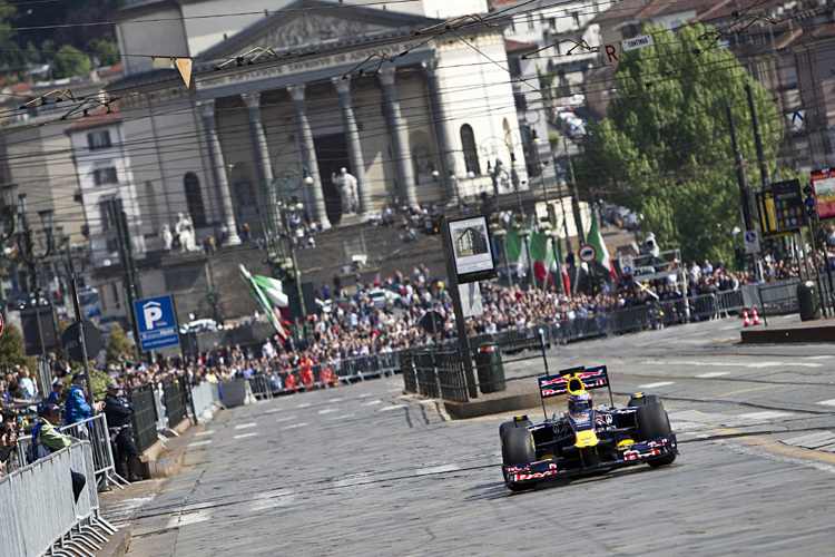 Mark Webber gibt Gas