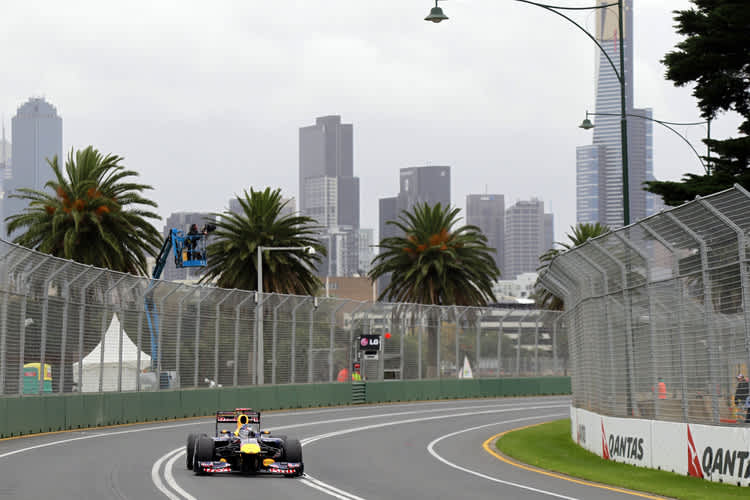 Vettel ist allein auf weiter Flur