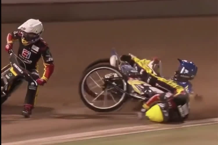 Tai Woffinden knallte auf die Schulter