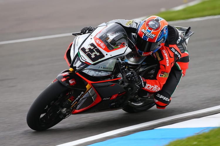 Marco Melandri hat grundlegende Probleme mit der Aprilia RSV4