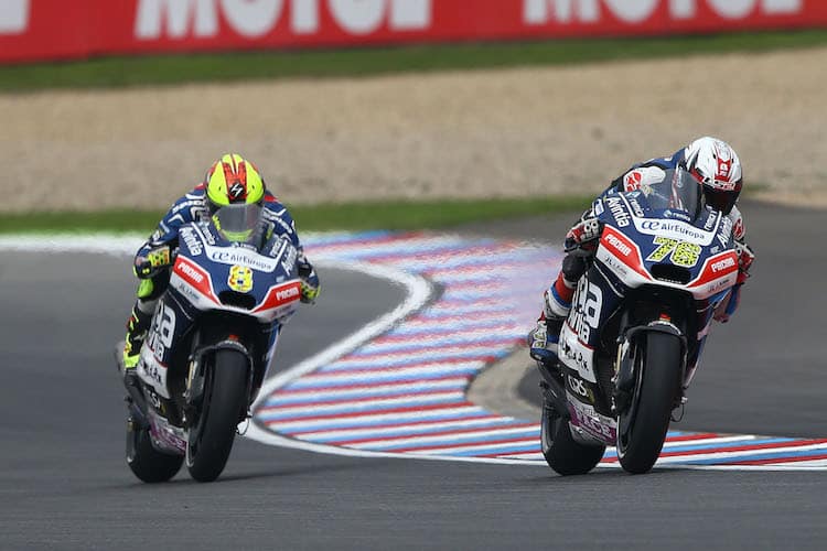 Loris Baz (76) und Hector Barbera (8) freuen sich gemeinsam über starke Rennergebnisse in Brünn