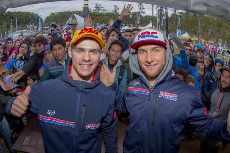 Tim Gajser (li) und Evgeny Bobryshev sind die offiziellen HRC-Piloten 2017 