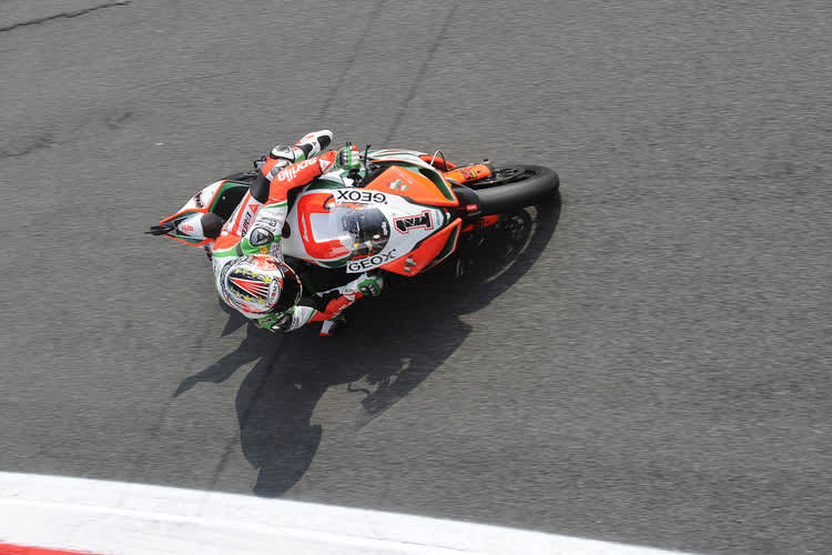 Max Biaggi ist schnell unterwegs