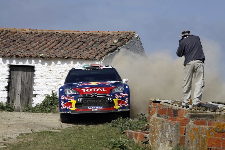 Vorjahressieger Ogier liegt in Portugal wieder vorne.