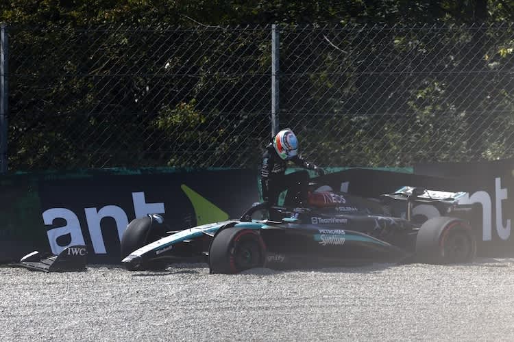 Kurzer FP1-Einsatz: Andrea Kimi Antonelli landete nach nur eineinhalb Runden in der Streckenbegrenzung