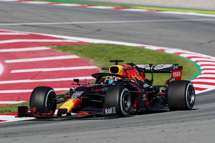 Alex Albon im Red Bull Racing RB16-Honda