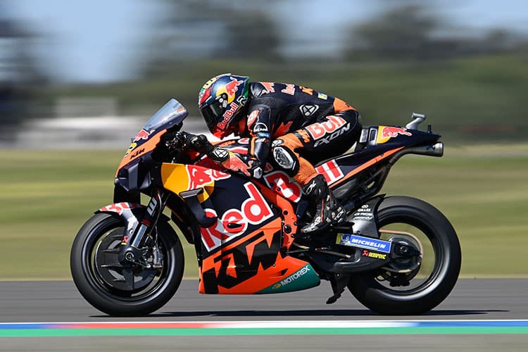 Brad Binder auf der KTM RC16: Startplatz 12 für den WM-Zweiten