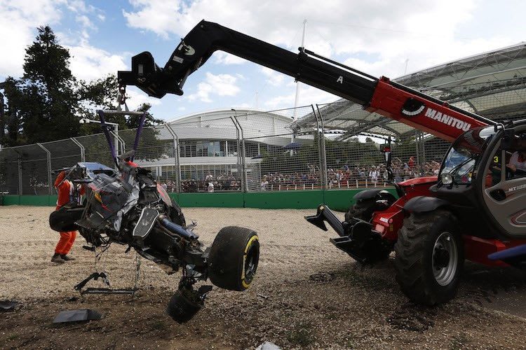 Das McLaren-Wrack nach dem Crash von Fernando Alonso in Australien 2016