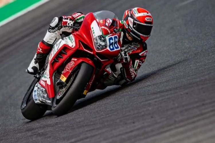 Niki Tuuli braucht eine etwas längere Pause