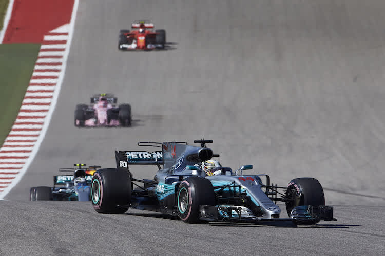 Das gewohnte Bild in der neuen Turbo-Ära: Mercedes vorne