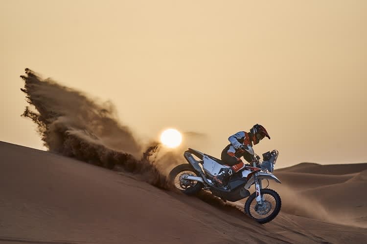 KTM 450 Rally Replica: Abgeleitet von Wüstenrennern, deren Siegfähigkeit erwiesen ist