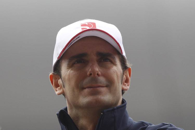 Pedro de la Rosa macht sich Gedanken