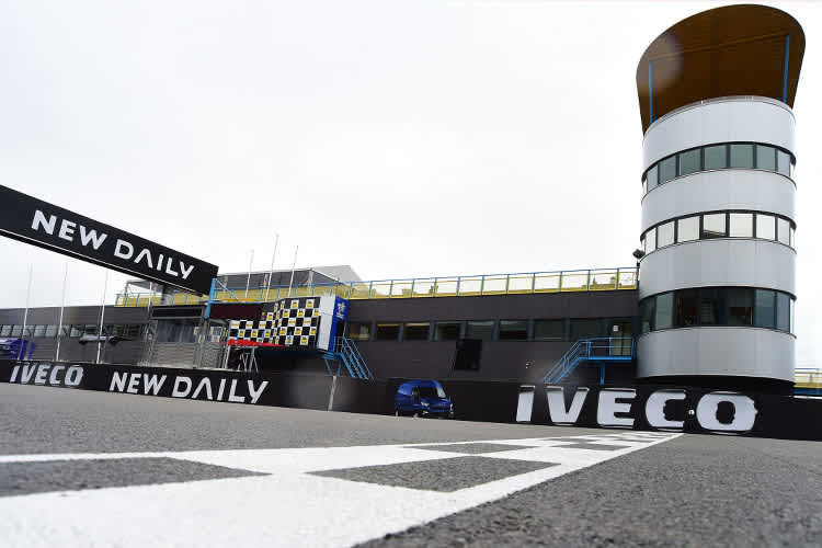 Der TT Circuit Assen wird als Kathedrale des Motorsports bezeichnet