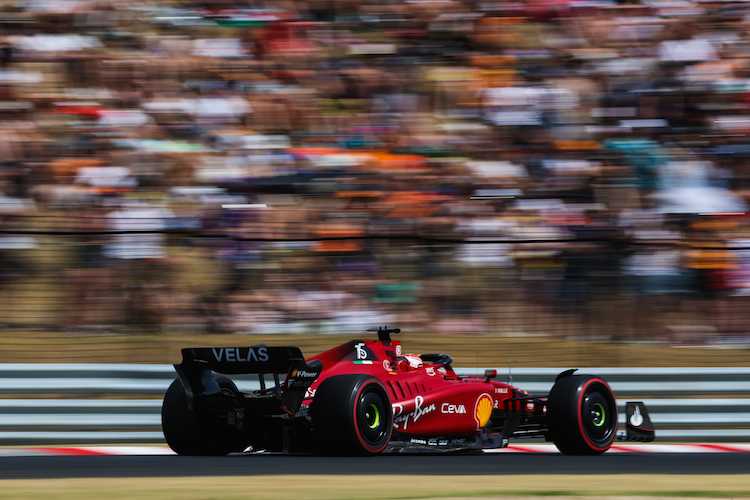 Charles Leclerc gab im zweiten Training das Tempo vor