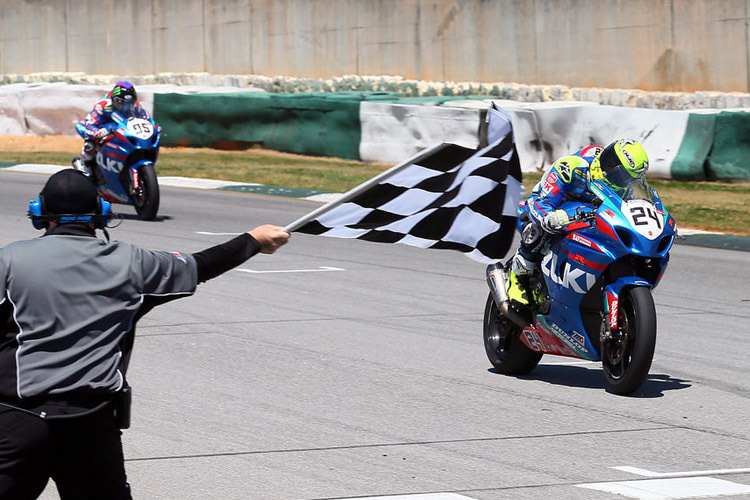 Toni Elias (24) und Roger Hayden (95)