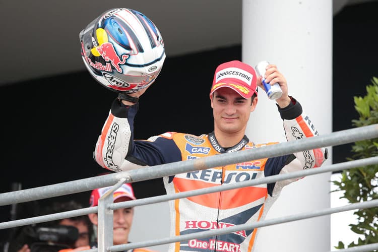 Dani Pedrosa: «Aber als wir Bradl eingeholt haben, habe ich nicht die richtige Entscheidung getroffen, dadurch ist mir Marc um eine halbe Sekunde entwischt»