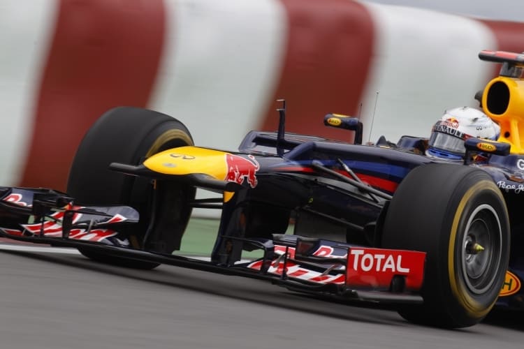 Der RB8 wurde bis Samstagmorgen umgebaut