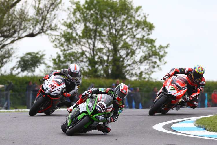 Superbike-WM 2015: Kawasaki, Aprilia und Ducati fahren vorne