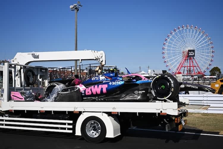Jack Doohans Alpine-Renner wurde beim Crash stark beschädigt