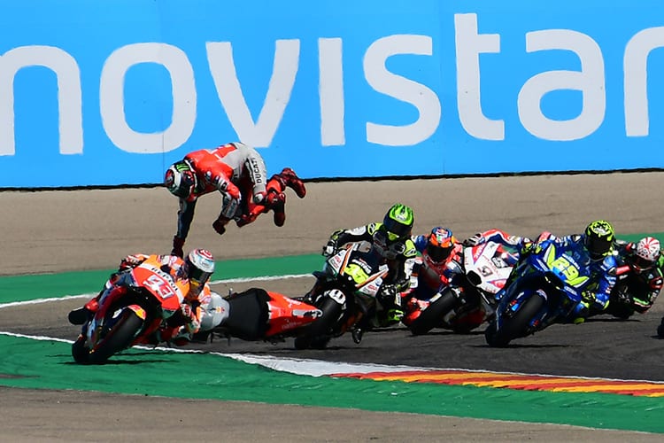 Jorge Lorenzo stürzte in der ersten Kurve