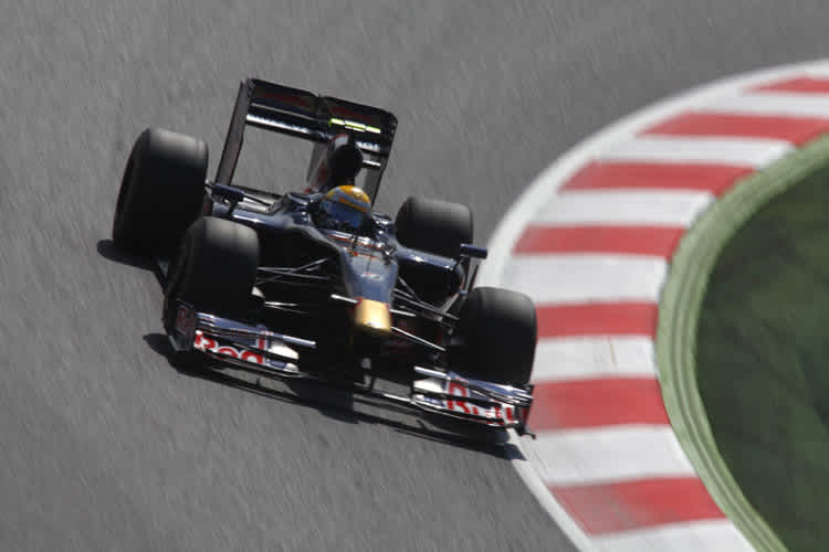 Mit dem Messer zwischen den Zähnen ging Buemi wieder auf die Bahn