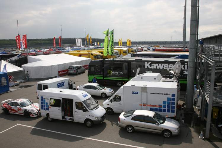 Ein Fahrerlager ist kein Parkplatz