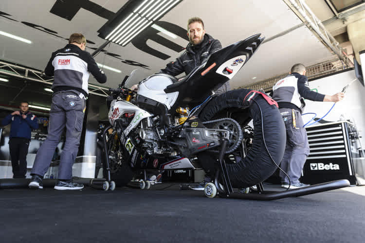 Das Potenzial der BMW S1000RR kann bislang nicht genützt werden