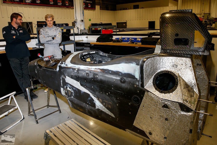 Marcus Ericsson bei seiner Sitzprobe im IndyCar