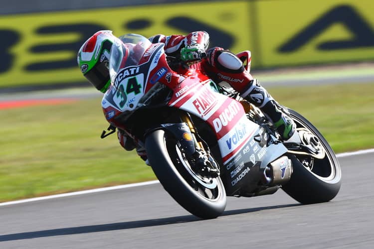 Davide Giugliano ist in Frankreich flott unterwegs