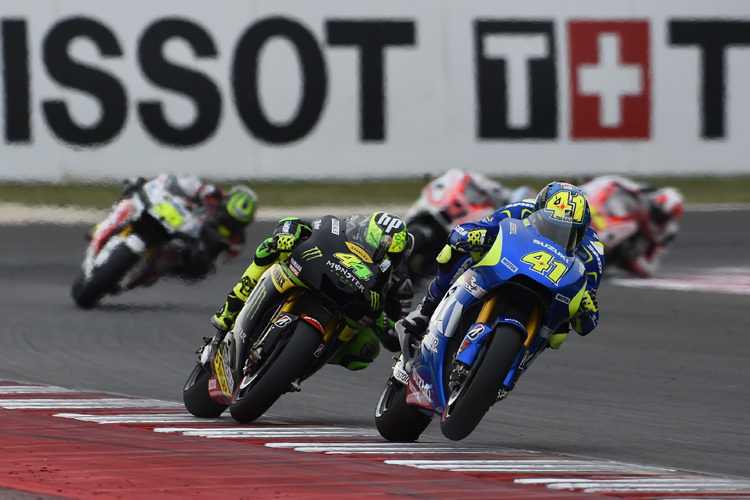 Aleix Espargaró (vorne) fuhr in Misano auf Rang 10