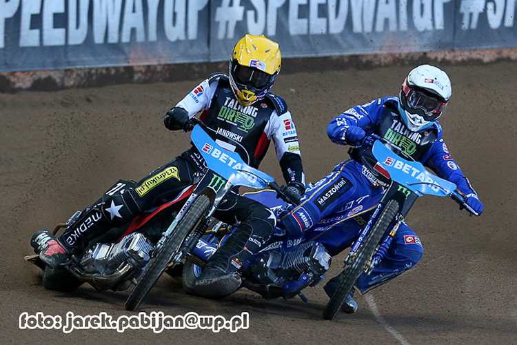 Maciej Janowski (li.) gegen Bartosz Zmarzlik