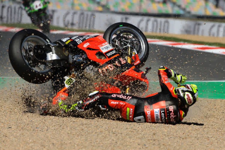 Alvaro Bautista endete im Kiesbett