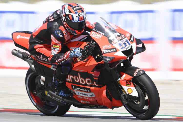 Michele Pirro im Aruba-Design