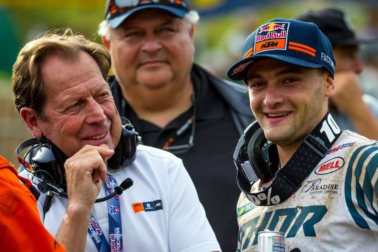 Cooper Webb (rechts) mit seinem Mentor Roger deCoster in Millville