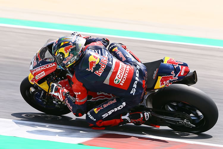 Leon Camier hofft auf mehr Motorleistung