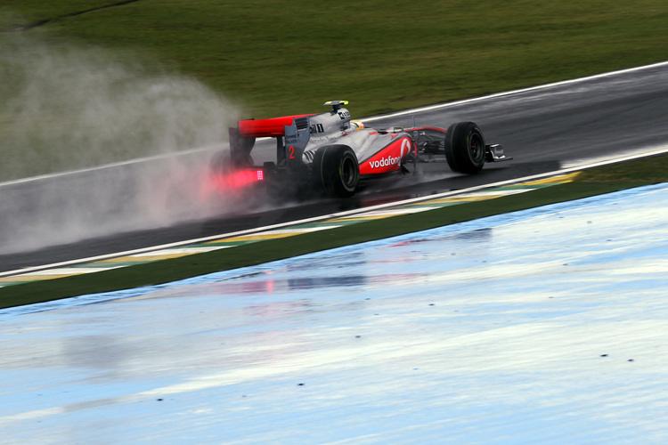 Lewis Hamilton hat eben den Nachbrenner gezündet