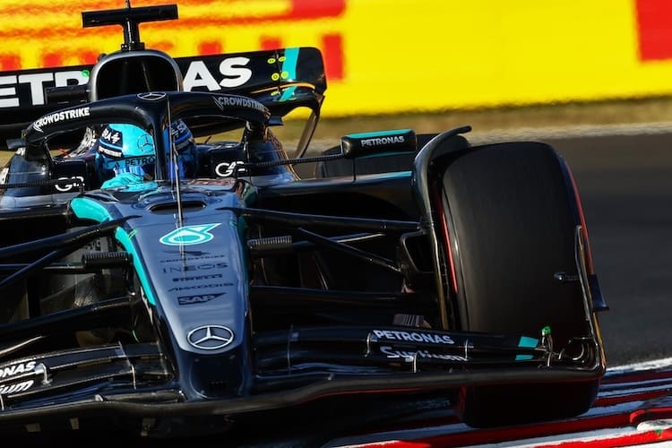 George Russell mit seinem Mercedes in Ungarn