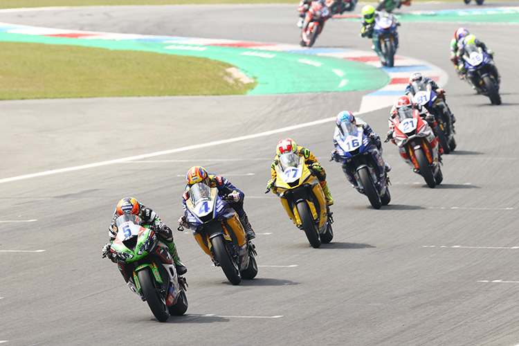 Die ersten vier Runden führte Philipp Öttl das Feld an