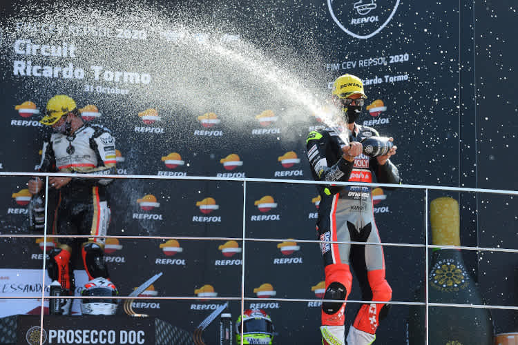 Dominique Aegerter freute sich auch über Platz 2