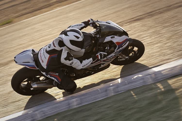 M-Spezialteile sind nun auch für Die BMW S1000RR erhältlich 