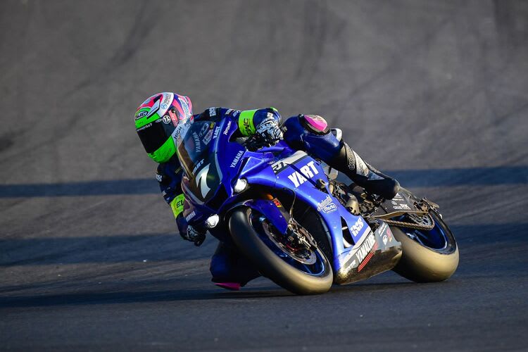 Marvin Fritz auf der Yamaha R1 von YART