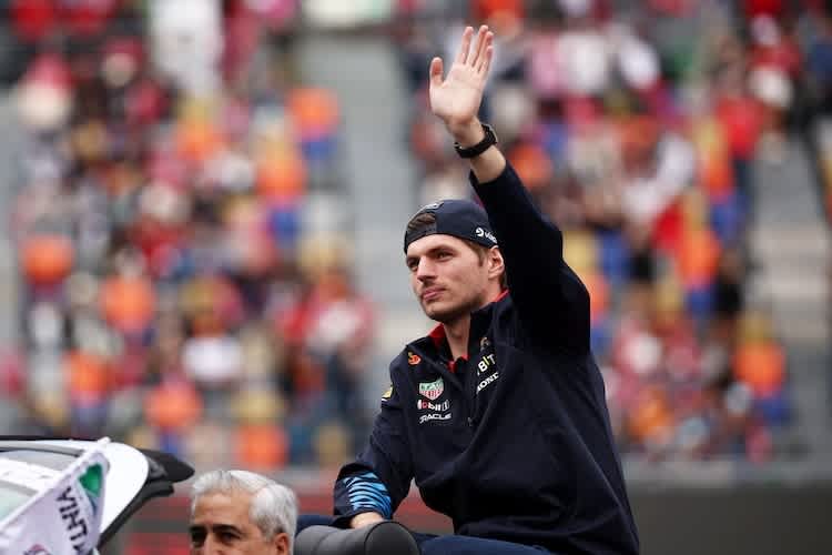 Formel-1-Titelverteidiger Max Verstappen entschied den letzten Sprint in São Paulo für sich